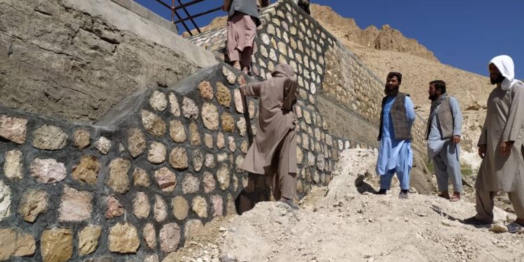 ملي تدارکاتو کمېسیون ۵ میلیارد افغانیو په ارزښت پروژې منظورې کړې