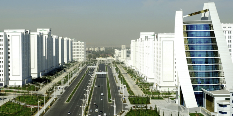 ترکمنستان د افغانستان د سرپرست حکومت شارژدافیر ومانه