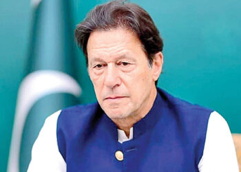 عمران خان: پوځ سره ښې اړیکې نه درلودل سادتوب دی