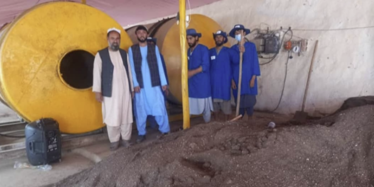 کندوز کې د کیمیاوي سرې یوې کار خونې فعالیت پیل کړ