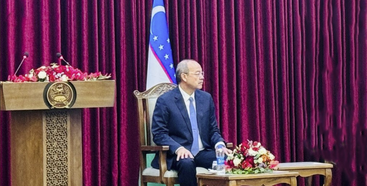 د افغانستان او ازبکستان ترمنځ ۵ سوداګریز تړونونه لاسلیک شول