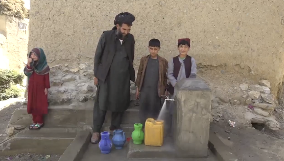 غزني کې ۳ زره کورنۍ د څښاک له پاکو اوبو برخمنې شوې
