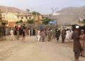 تورخم دروازه یو وار بیا د هر ډول تګ راتګ پر مخ تړل شوې ده