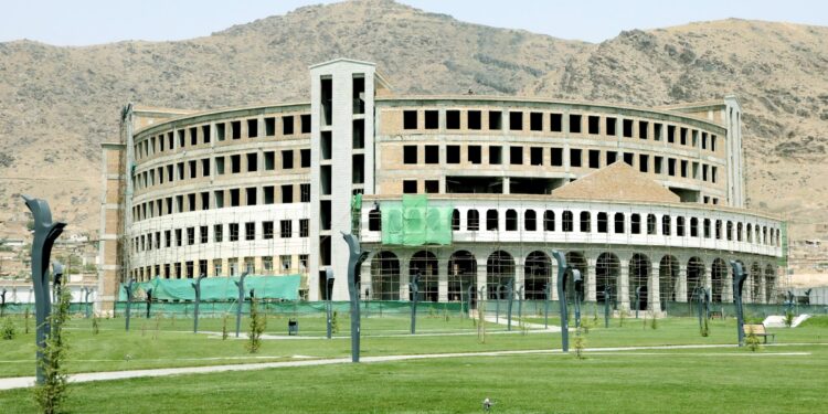 چارواکي: ودانیزو چارو کې دې له کورنيو تولیداتو ګټه واخیستل شي