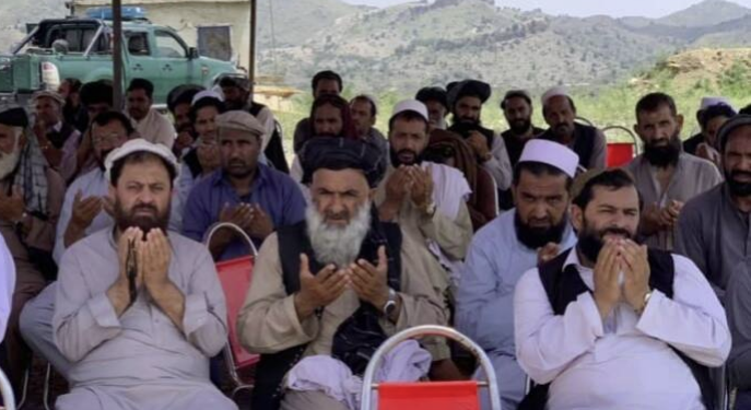 خوست کې د دوو کورنیو ترمنځ ۵۰ کلنه دښمني په دوستي بدله شوه