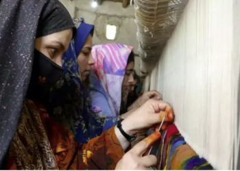بغلان کې د غالۍ اوبدلو صنعت وده کړې ده