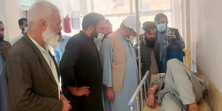 پروان کې سلګونه کسان په یوې ناپېژاندې ساري ناروغۍ اخته شوي