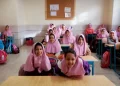 ایران کې افغان کډوالو ماشومانو ته د زدهکړو زمینه برابریږي