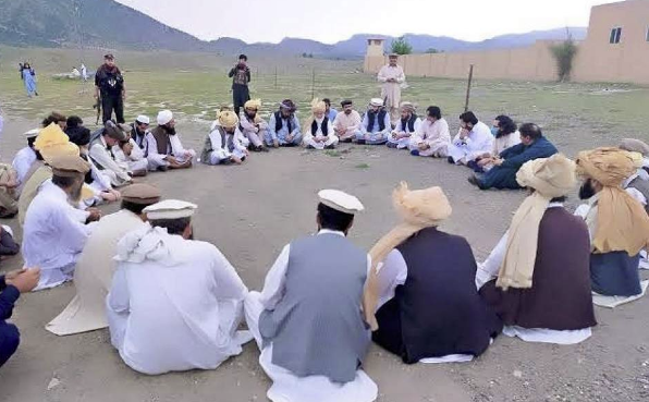 چارواکي: هېواد کې د قومونو تر منځ د شخړو کچه راټيټه شوې ده