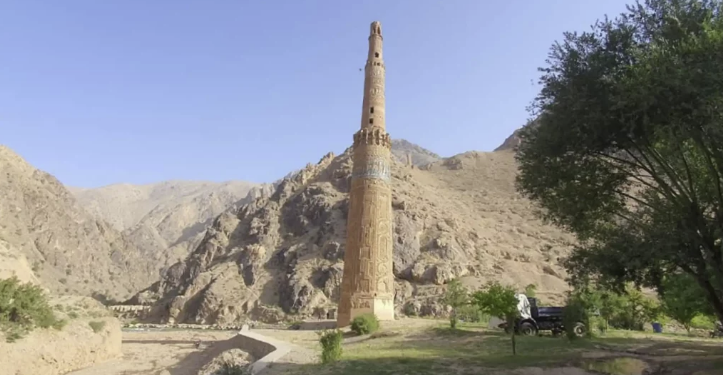 عزیزي: غور کې د منار جام د استحکام عملي کارونه به ژر پيل شي