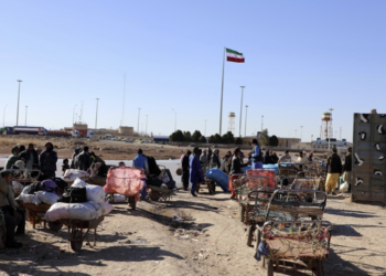 ایران کې افغان کډوال: له نامعلوم برخلیک سره مخ یو