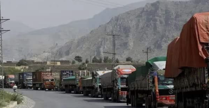 د تورخم لارې تړل کېدو سوداګرو ته مېلیونونه ډالره زیان اړولی