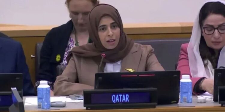 قطر له افغان مېرمنو سره د زده کړو او روغتیا برخه کې مرسته کوي