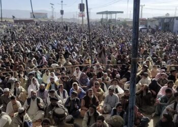 د چمن پرلت وال: د پاسپورټ او ویزې جبري کېدو پرېکړه د منلو نه ده