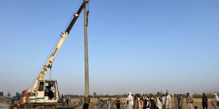 لوګر کې د وراداتي برېښنا د نښلولو چارې پیل شوې