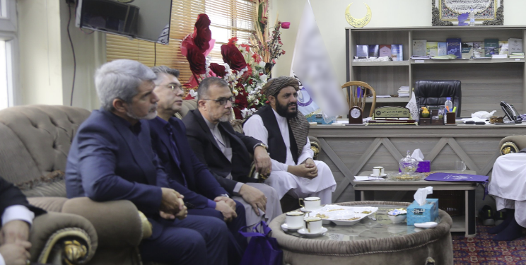 ایراني پانګوال د افغانستان پر بنسټیزو پروژو پانګونه کوي