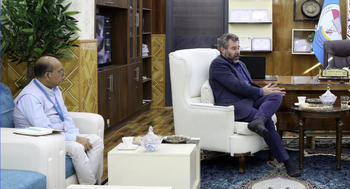 د هېواد وچکالۍ ځپلو سیمو ته د څښاک اوبو په رسولو خبرې شوې دي