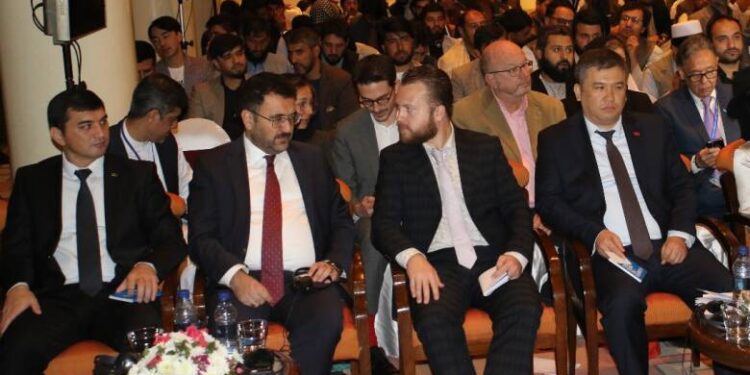 اوتونبایوا: م.م افغانانو سره خپلو مرستو او همکاریو ته دوام ورکوي