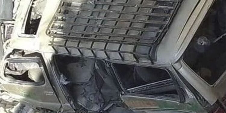 سمنګانو کې ترافیکي پېښې ۱۸ کسانو ته مرګ ژوبله اړولې