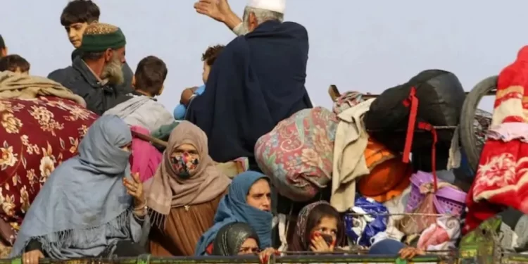 له ایران او پاکستانه نږدې ۲۰۰ افغان کورنۍ هېواد ته راستنې شوې