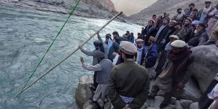 بدخشان کې د ترافیکي پېښې له امله ۶ تنه مړه شوي دي