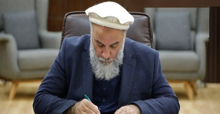 عزیزي له ځينو موسسو سره د همکارۍ هوکړه لیکونو لاسلیک کړي