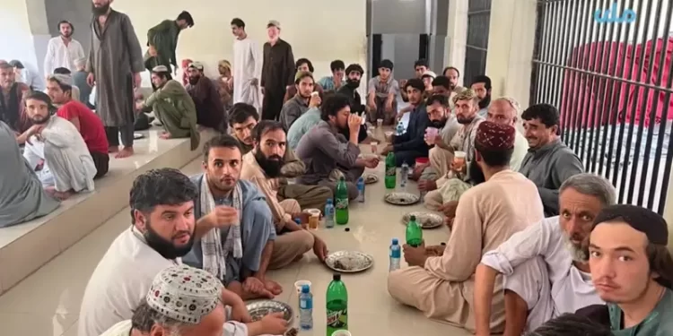 د پاکستان له زندانونو تر اوسه ۴۲۰۰ افغان بندیان خوشې شوي