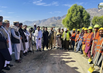 کونړ کې د درېیو پراختیايي پروژو چارې پيل شوې