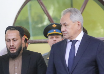 د دفاع سرپرست وزیر د روسیې د امنیت شورا عمومي منشي سره کتلي