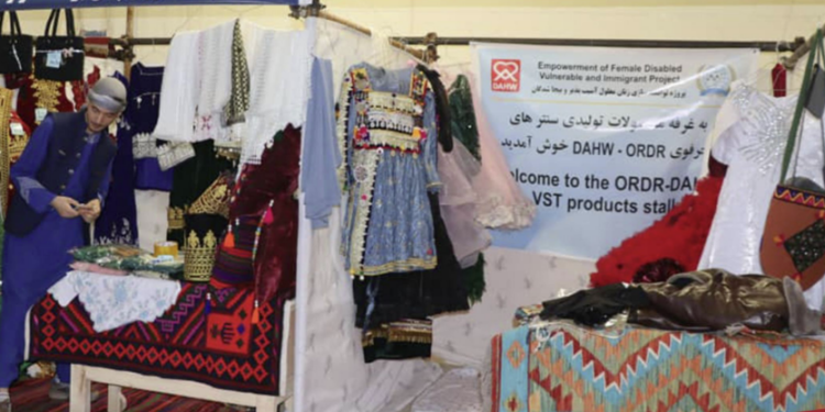 سرپل کې د افغانستان ګنجینه درې ورځنی نندارتون پرانیستل شو