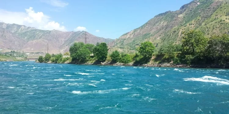 برادر: د اوبو ښه مدیریت د سرپرست حکومت مسوولیت دی