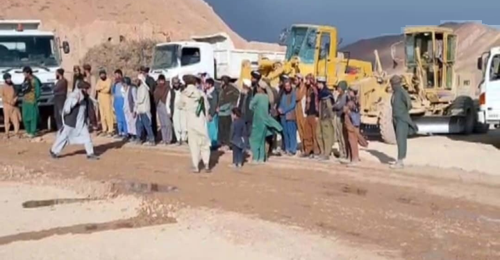 غور کې د ۴۶ کیلومتره سړک د رغولو چارې بشپړې شوې دي