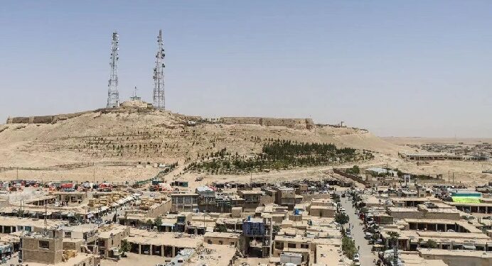 قلات کې د یوه سوداګریز مارکېټ د جوړېدو چارې پیل شوې