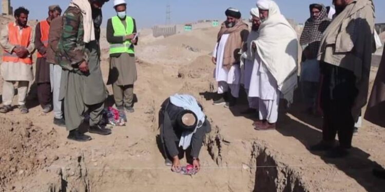 زابل کې د کانونو او پټرولیم ریاست ته نوې ودانۍ جوړېږي