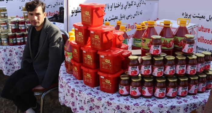 لغمان کې د کورنیو تولیداتو۳ ورځنی نندارتون پرانیستل شوی