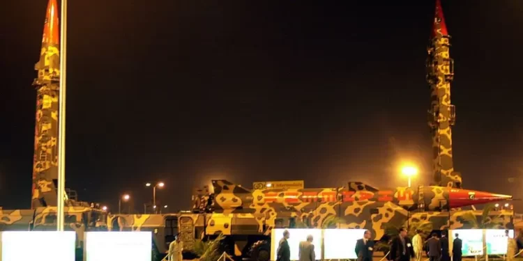 امریکا د پاکستان پر توغندیز پروګرام نور بندیزونه لګولي