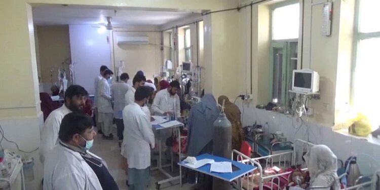 ډبلیو ایچ او: افغانستان کې مو زرګونو کسانو ته طبي مشورې ورکړې