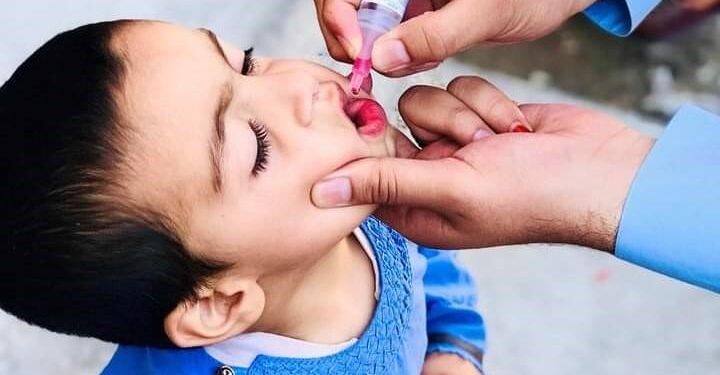 د هیواد په ۱۱ ولایتونو کې نن د پولیو واکسین کمپاین پیلېږي
