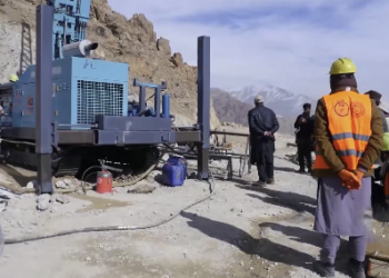پروان کې د سمنټو نوې کارخونې جوړېدو چارې پیلیږي