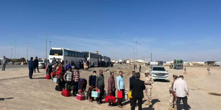 سلګونه افغان زندانیان له ایران څخه افغانستان ته انتقالېږي
