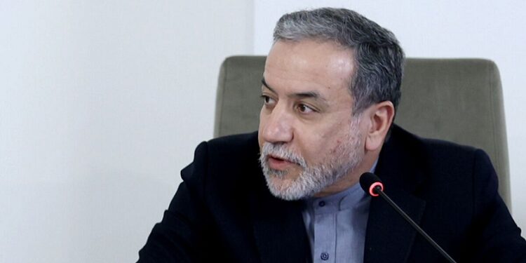 عراقچي: ټرمپ دې پوه شي چې په ګواښ څه نه شي ترلاسه کولای