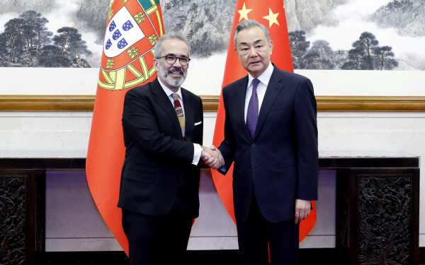 د چین او پورتګال د بهرنيو چارو وزیرانو سټراټژيکې خبرې وکړې