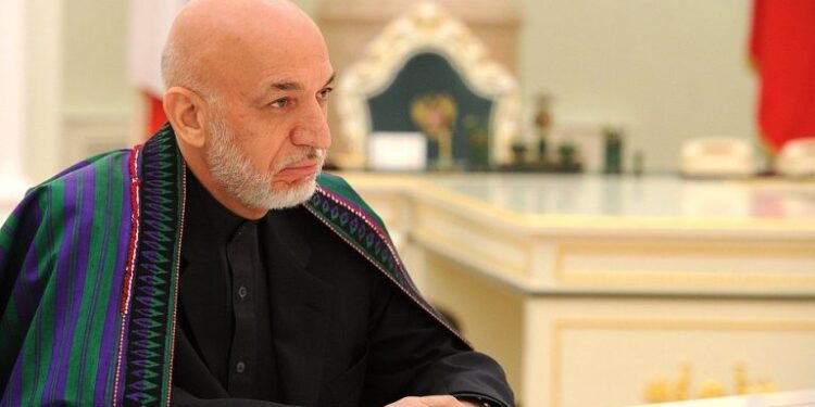 حامد کرزي هیواد والو ته؛ هیله لرم د کوچني اختر ورځې په خوښۍ تېرې کړئ
