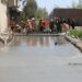 جلال اباد ښار کې د یوه سړک کانکرېټ کولو چارې پيل شوې