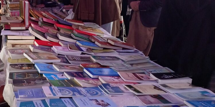 کابل کې د کتابونو اونیز نندراتون جوړ شو