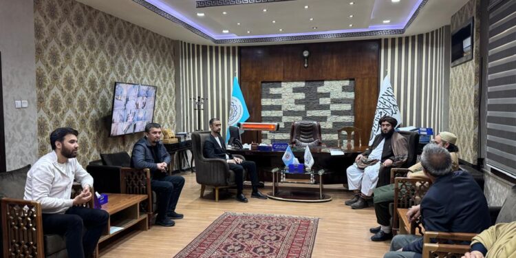 ازبکستاني پانګه والو د افغانستان پر کانونو پانګونې ته لېوالتیا ښودلې