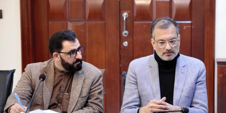 پاکستان او ایران کې د افغان کډوالو پر ستونزو خبرې شوي