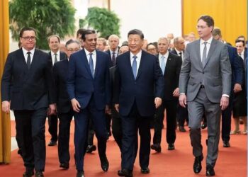 نړیوالو پانګوالو پر چیني بازار باور ښودلی