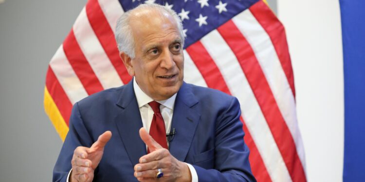 خلیلزاد: پاکستان کې د بشري حقونو نقض باید پای ومومي