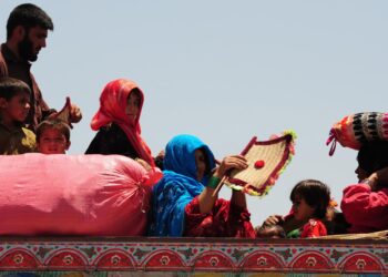 چارواکي: پاکستان کې د افغان کډوالو ملاتړ ته ژمن یو
